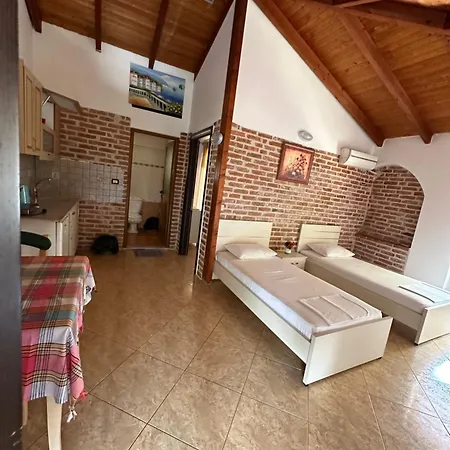 Katalina Guest house 3*