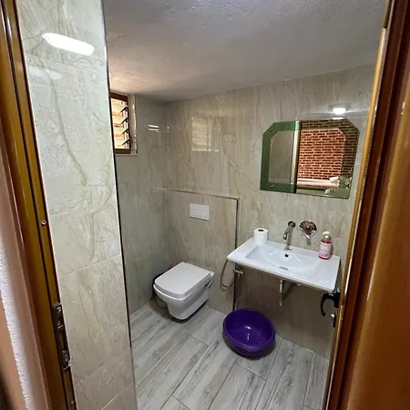 Katalina Guest house