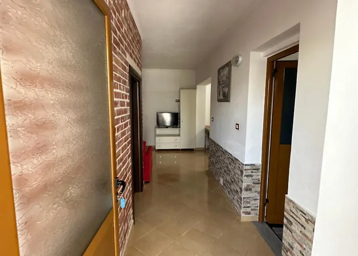 Katalina 3* كساميل